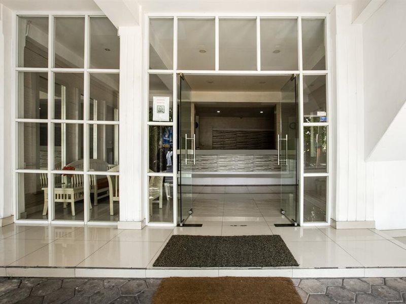 בנדונג Gania Hotel מראה חיצוני תמונה